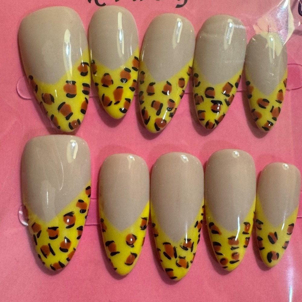 Press On Nails Almond Tan Yellow Cheetah Leopard Print Manicure False Nails
